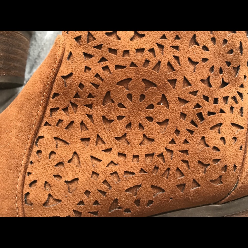 Cute patterned booties - Picture 3 of 6